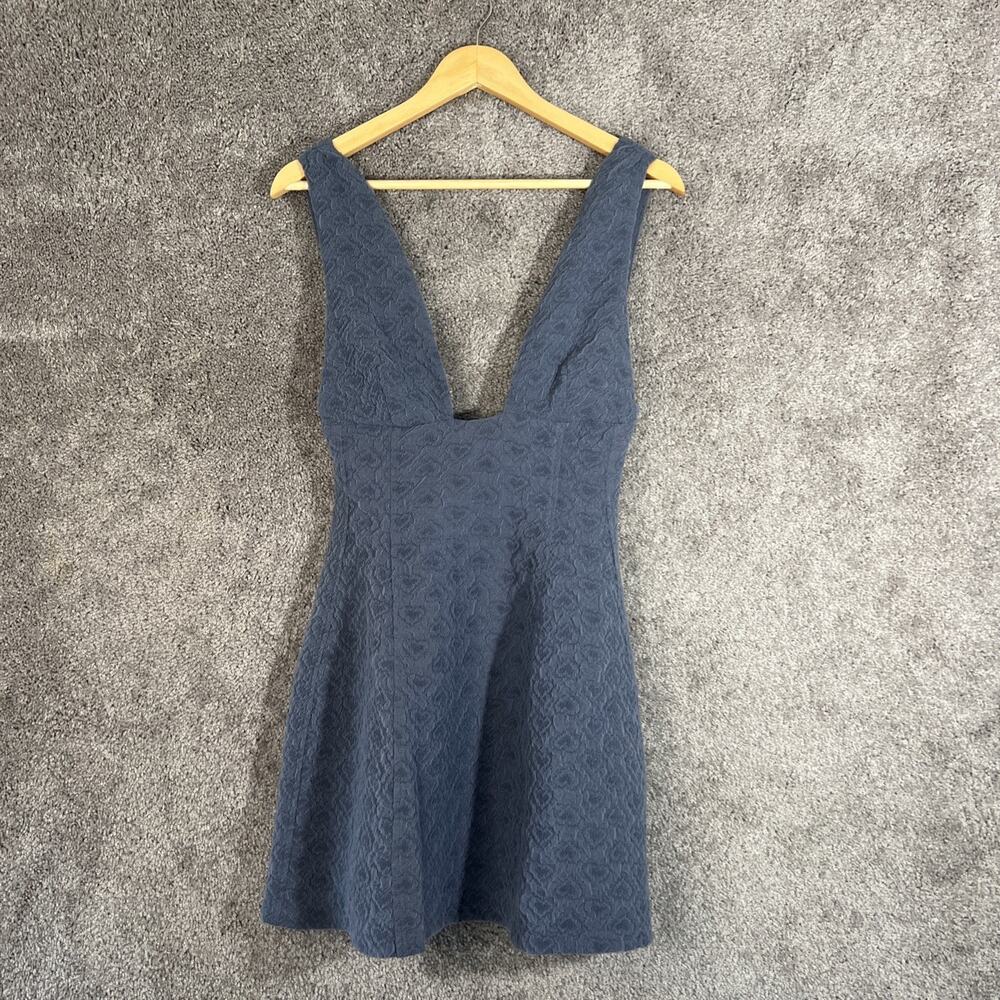 WeWoreWhat Women’s Blue Knit V-Neck Mini Dress Sleeveless Size 4 Textured Lined